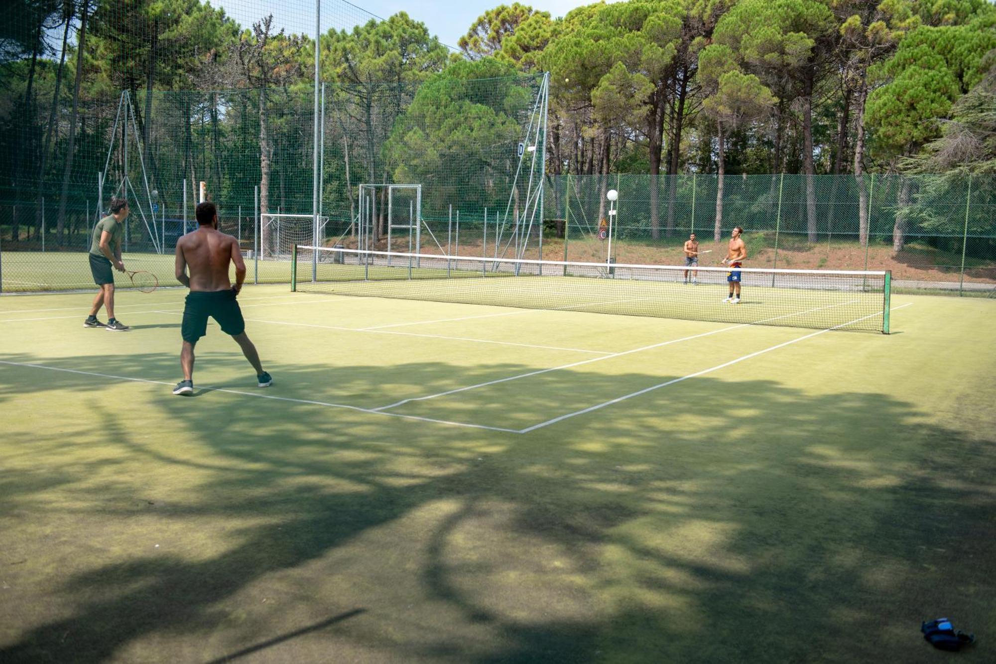 Bella Italia Sport Village Lignano Sabbiadoro Buitenkant foto